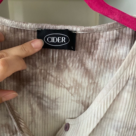 Cider Ribbed 90s Button Front Baby Tee - Picture 2 of 4